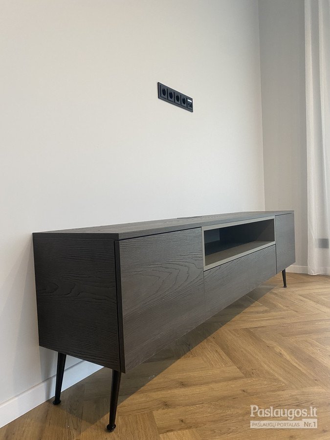 Nestandartinio baldo detalė